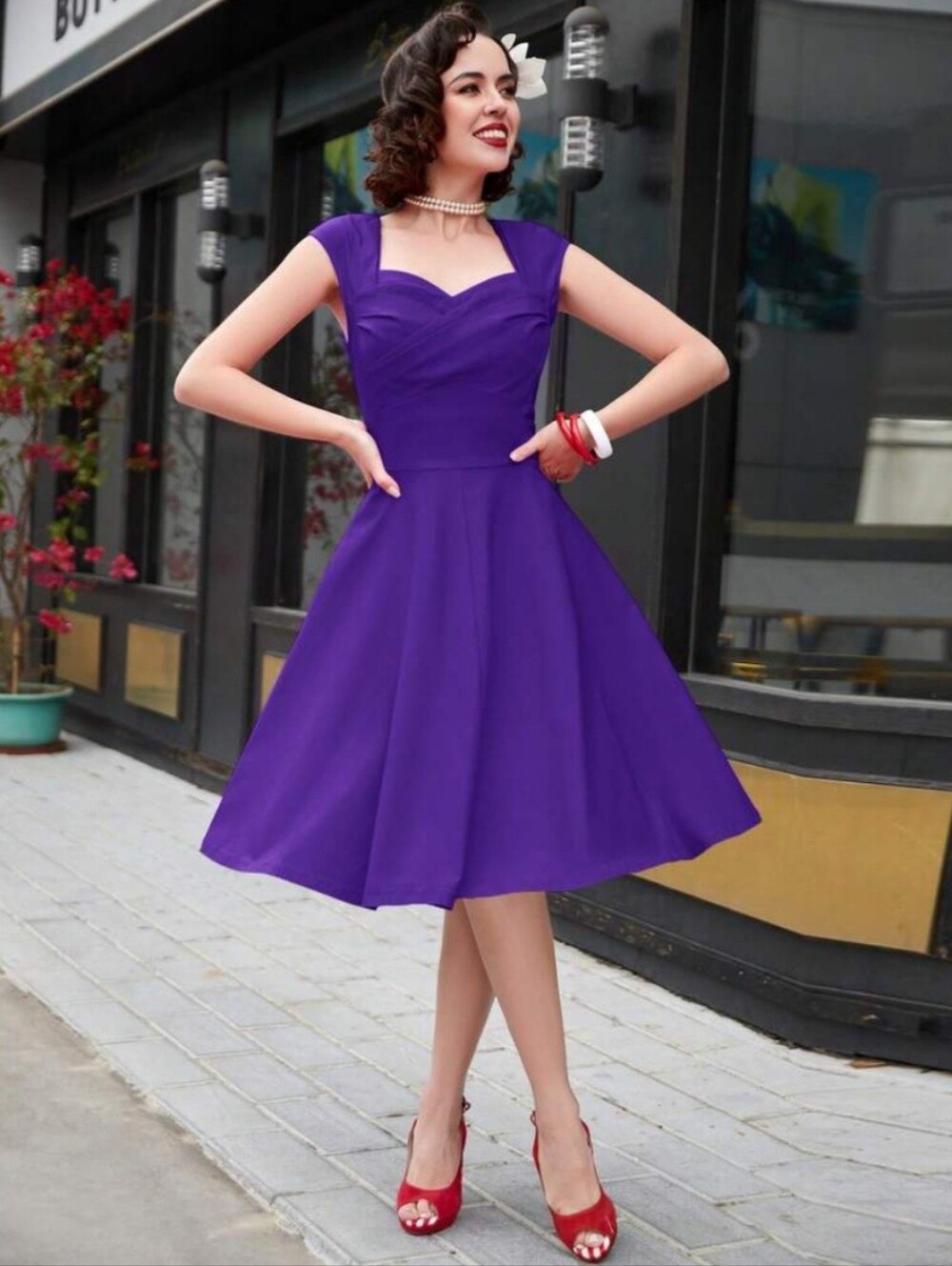 Elegant Purple Midi Fit-and-Flare Dress with Sweetheart Neckline